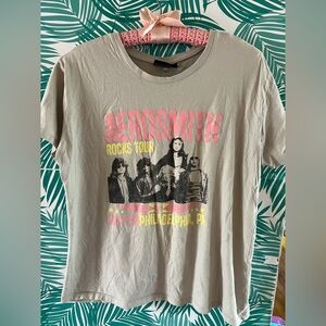 Vintage style Aerosmith Rock tour The Spectrum Aug 13th, 1976 relaxed tee sz L